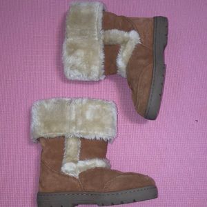 Fluffy Suede Boots